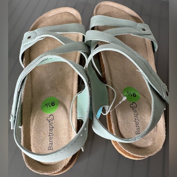 BareTraps pastel Mint Green porter lightweight foam cushion Sandals easy off - Picture 4 of 7